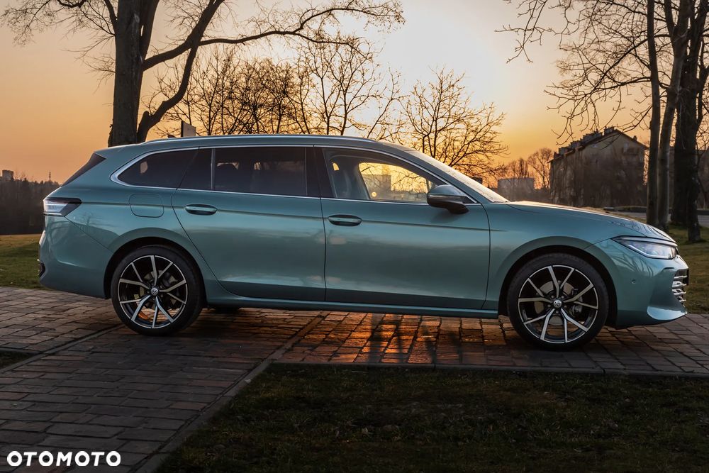 Volkswagen Passat - 10