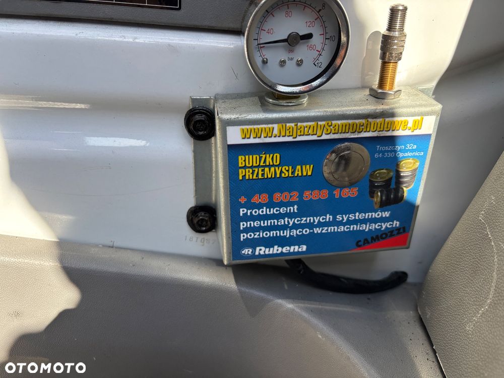 Mercedes-Benz sprinter - 25