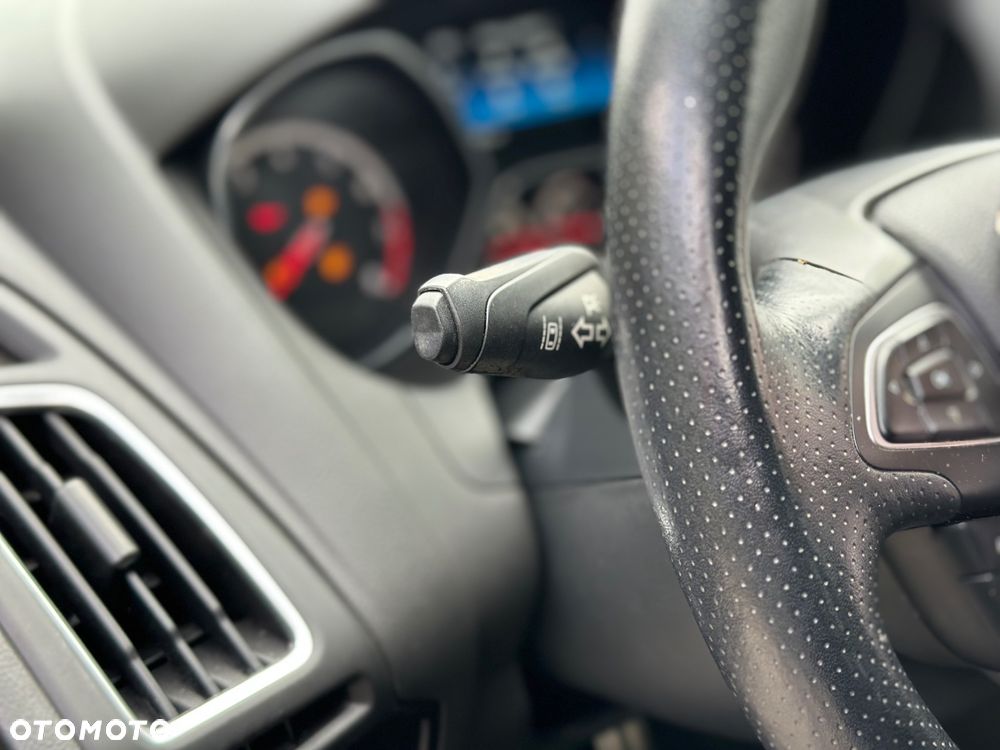 Ford Focus 2.0 EcoBoost ST mit Leder-Sport-Paket - 24