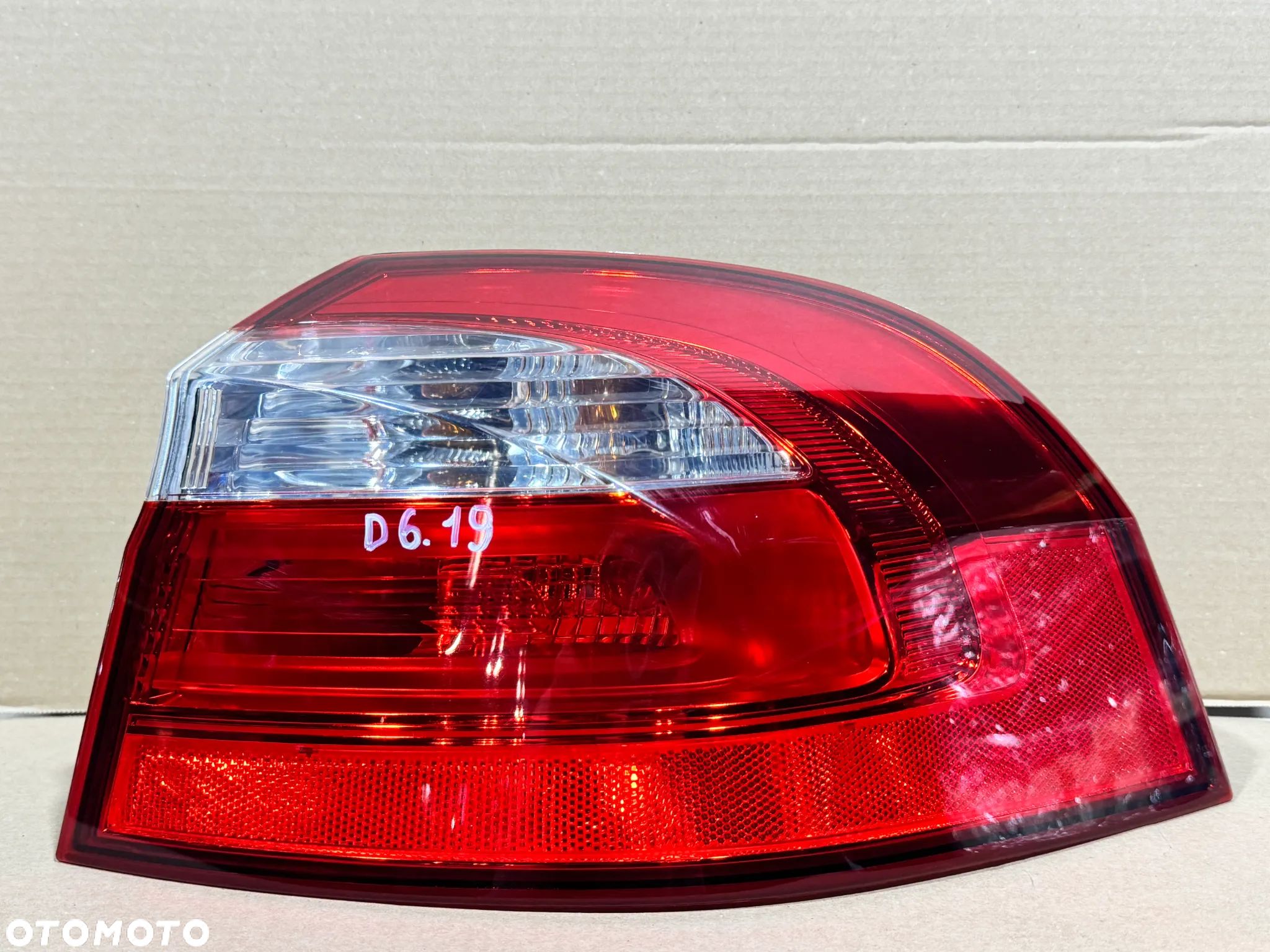 LAMPA PRAWA TYLNA PRAWY TYŁ KIA RIO III 92402-1W2 - 1