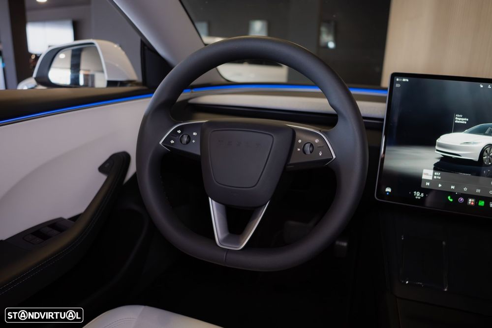 Tesla Model 3 Tração Traseira - 32