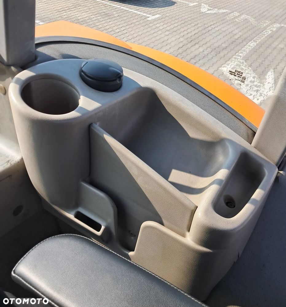 Renault Ares 626RZ - 23