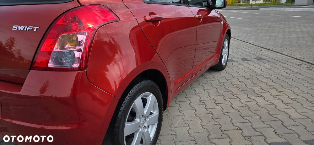 Suzuki Swift 1.3 Limited 25 - 21