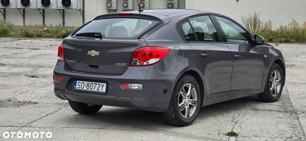 Chevrolet Cruze 1.8 LTZ - 9
