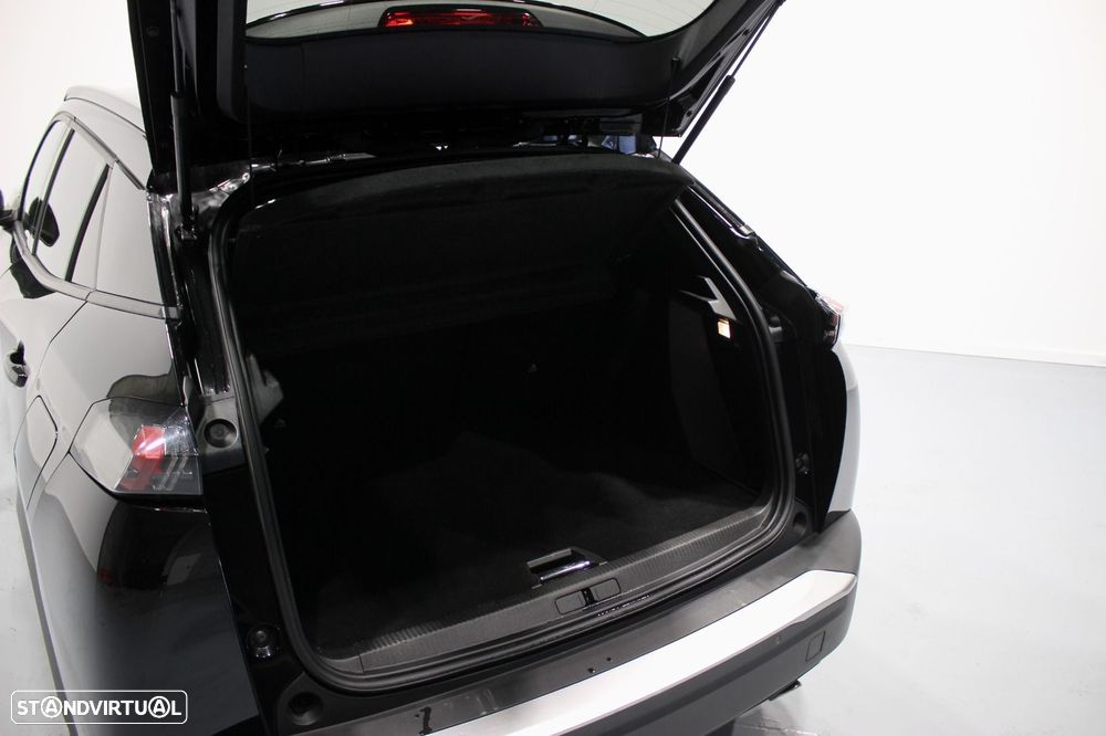 Peugeot 2008 1.5 BlueHDi Allure EAT8 - 9