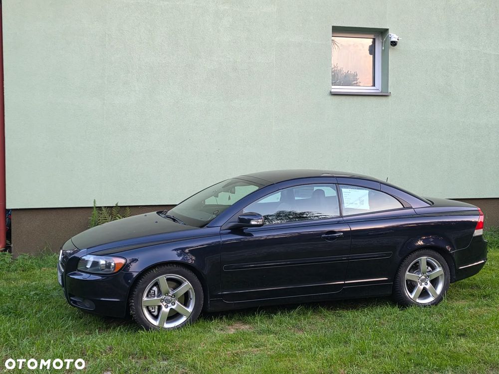 Volvo C70 2.0D Momentum - 3