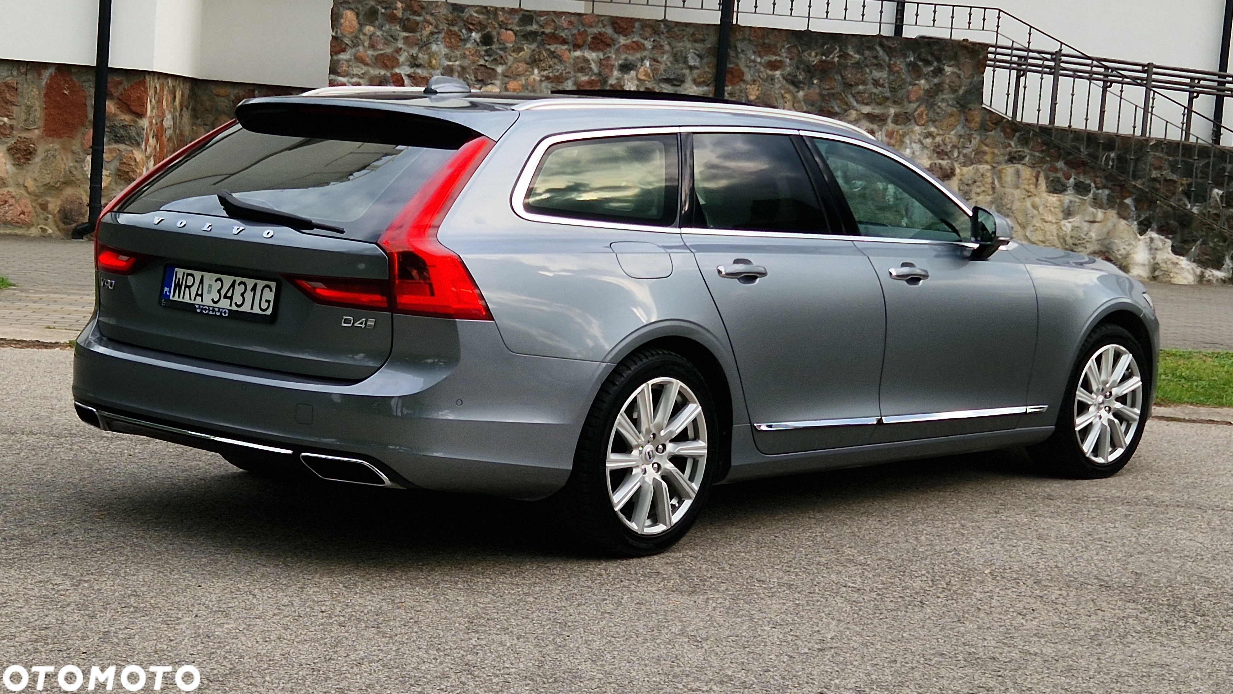 Volvo V90 D4 Inscription - 17