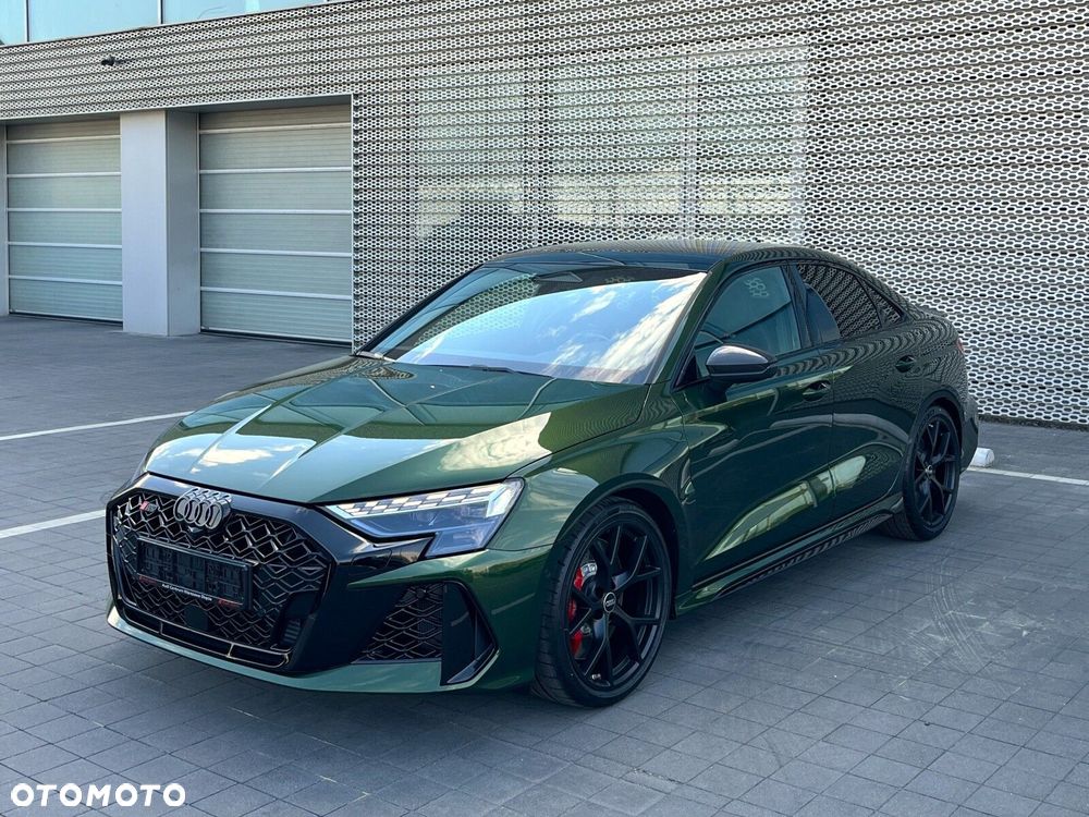 Audi RS3 Limousine - 17