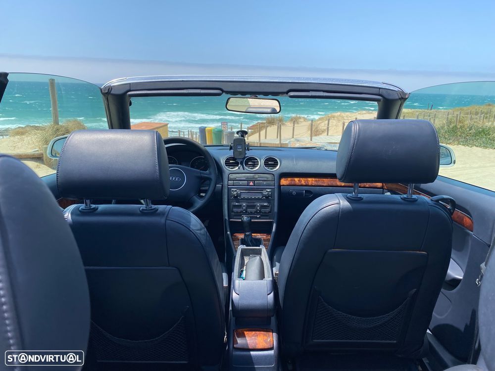 Audi A4 Cabrio 2.4 S-line - 16