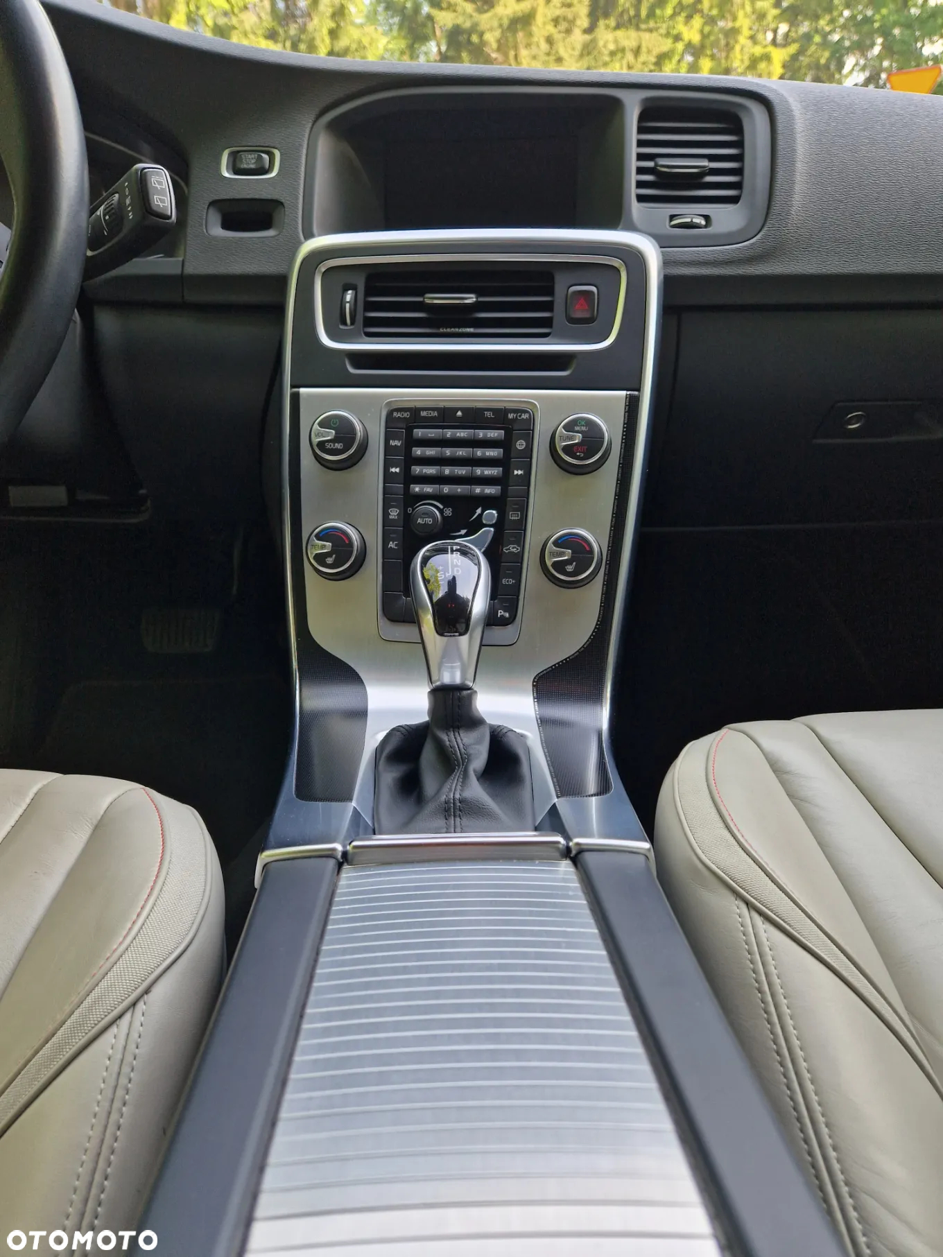 Volvo V60 D4 Drive-E Ocean Race - 16