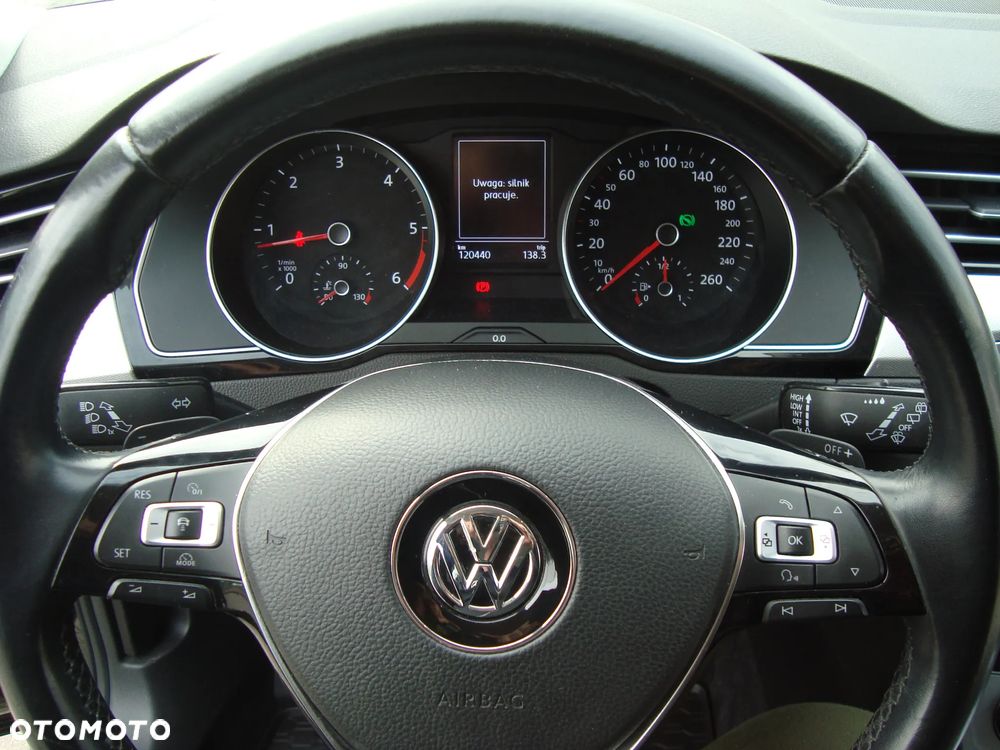 Volkswagen Passat 2.0 TDI (BlueMotion Technology) DSG Comfortline - 22