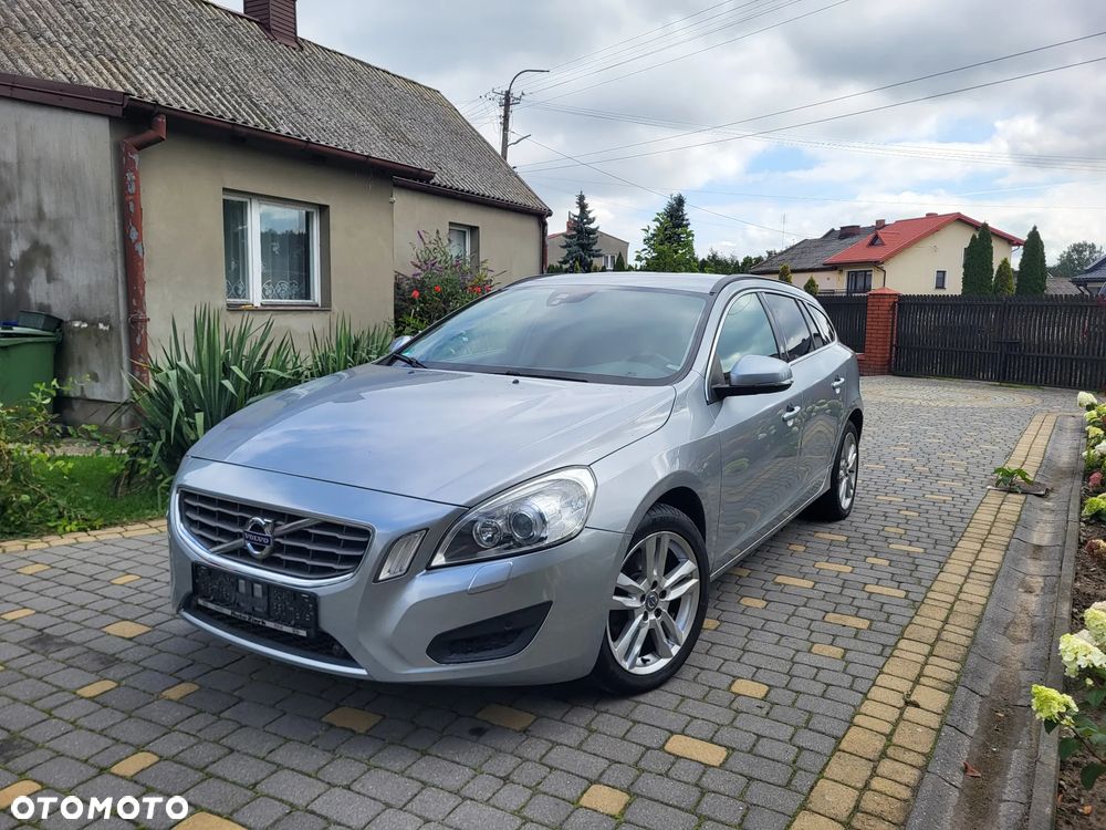 Volvo V60 D3 Momentum - 10