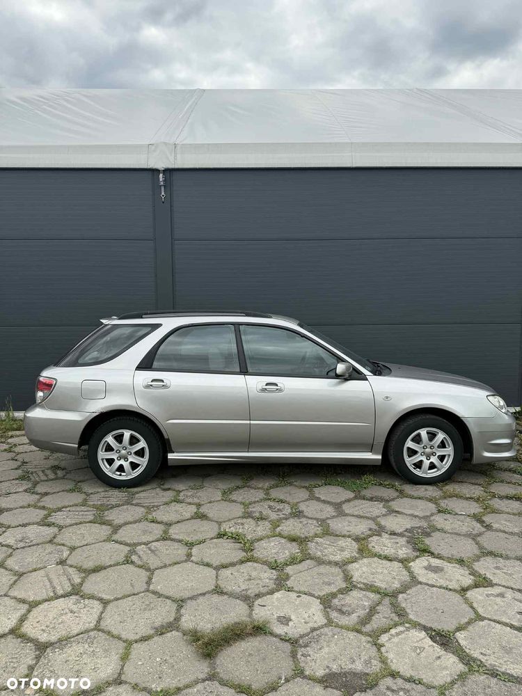 Subaru Impreza SW 2.0 RS - 10