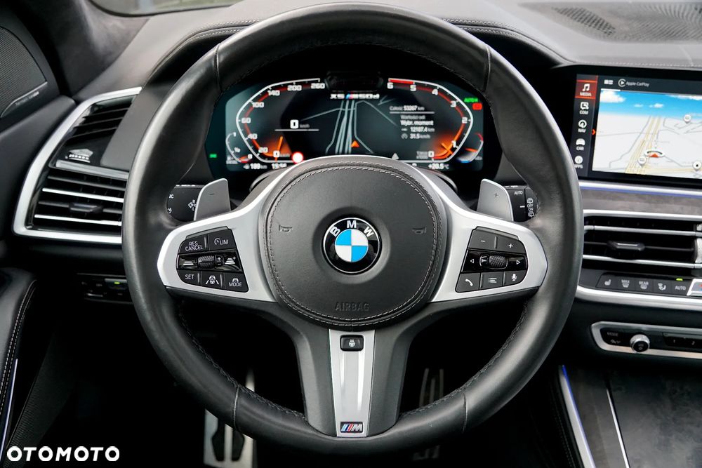BMW X5 M M50d - 39