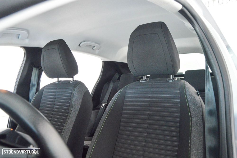 Peugeot 208 1.2 PureTech Active Pack - 44