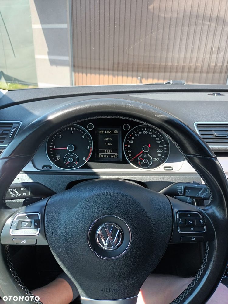 Volkswagen Passat 2.0 TDI Highline DSG - 12