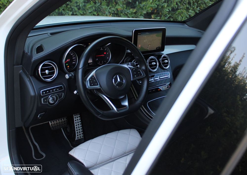 Mercedes-Benz GLC 220 d 4Matic 9G-TRONIC AMG Line - 29