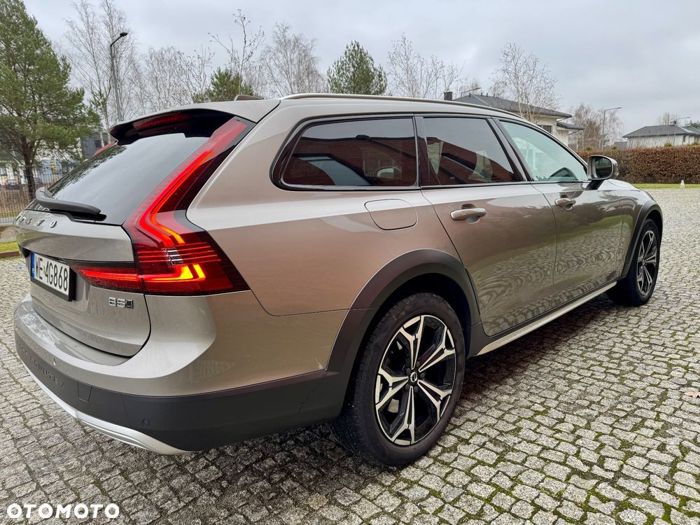 Volvo V90 Cross Country D5 SCR AWD Pro - 2