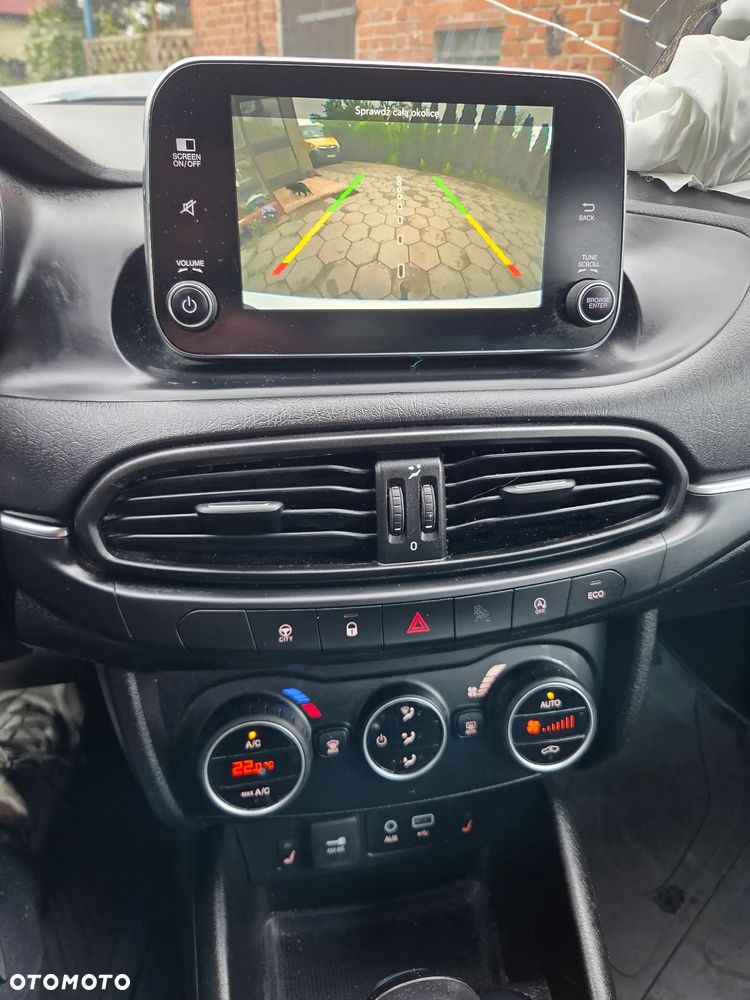 Fiat Tipo - 18