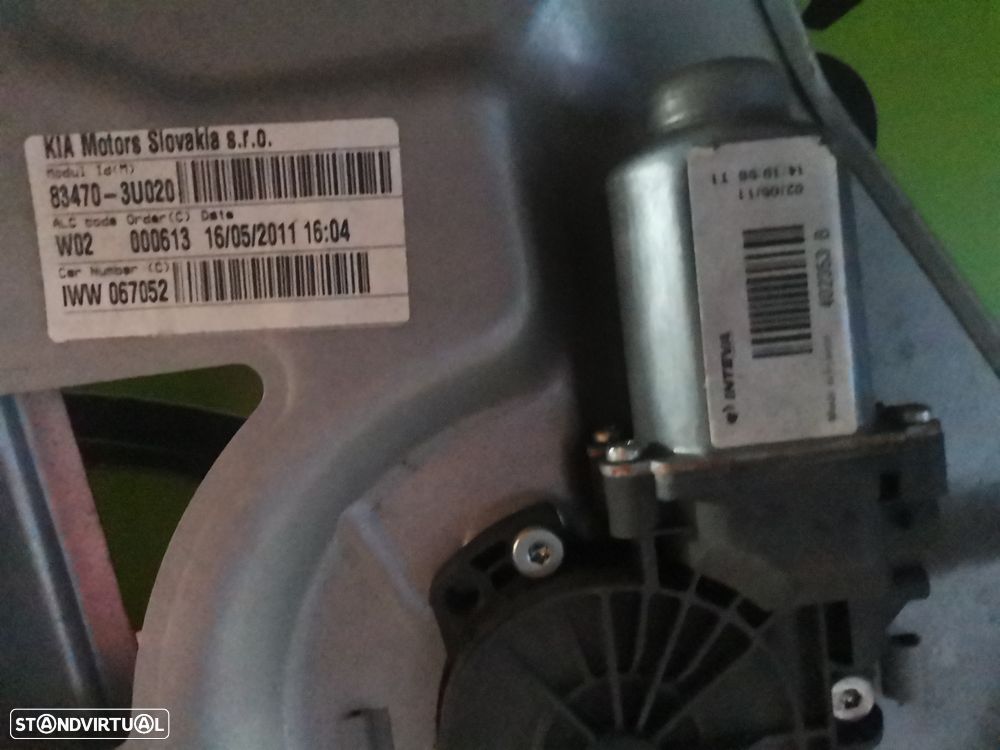 KIA SPORTAGE ELEVADOR TRÁS ESQUERDO - E090 - 4