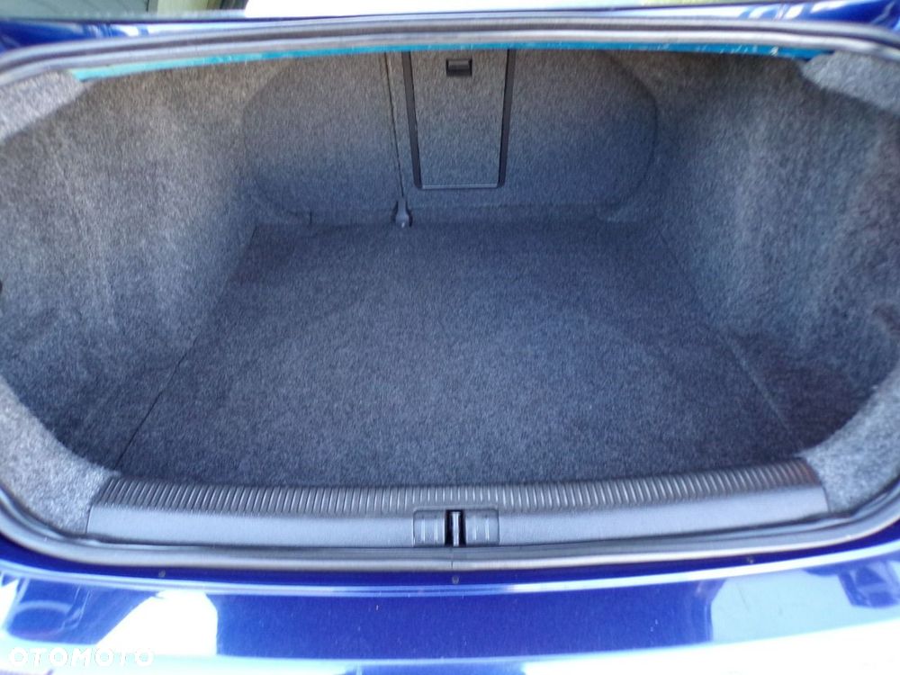 Volkswagen Jetta - 17