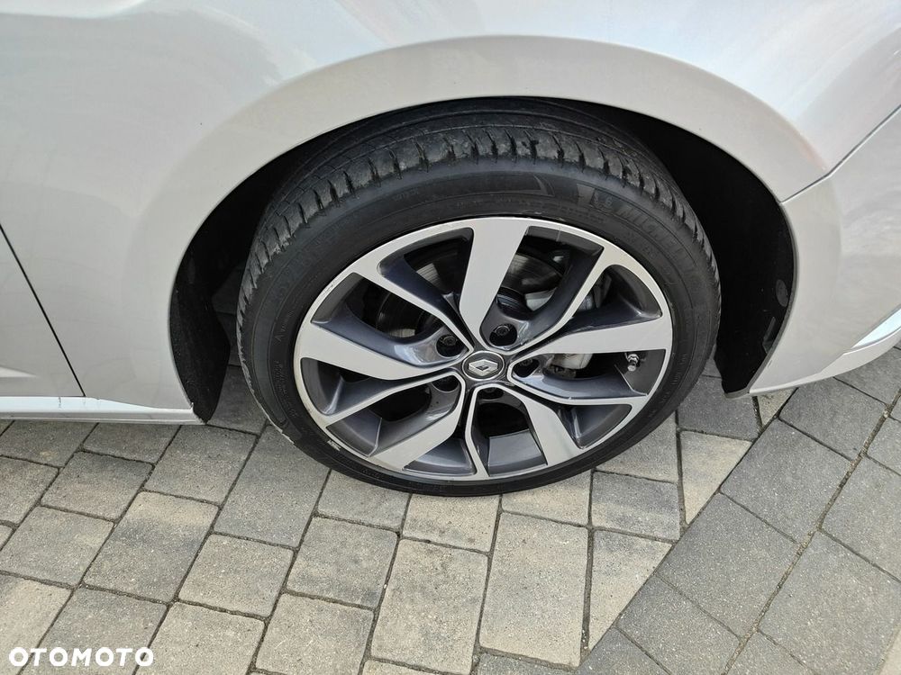 Renault Megane ENERGY TCe 130 LIMITED - 32