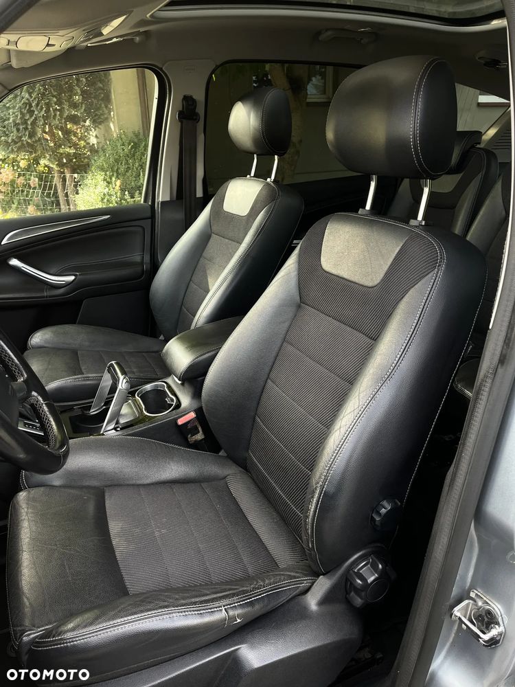 Ford S-Max - 18