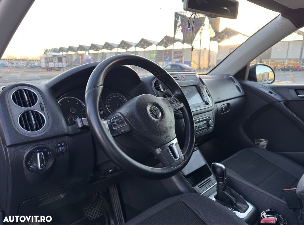 Volkswagen Tiguan 2.0 TDI DPF 4Motion DSG Team - 8