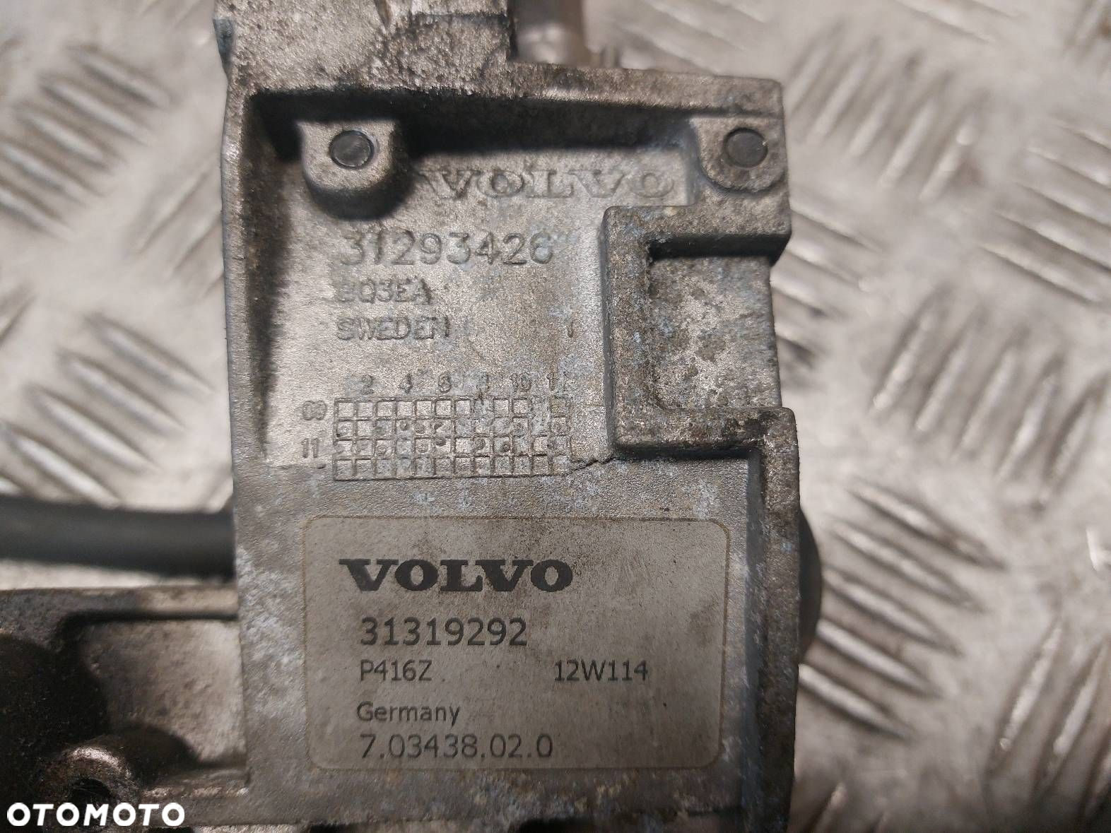 ZAWÓR PODCIŚNIENIA + UCHWYT VOLVO XC60 I 2.4 D5 31293964 31319292 - 5