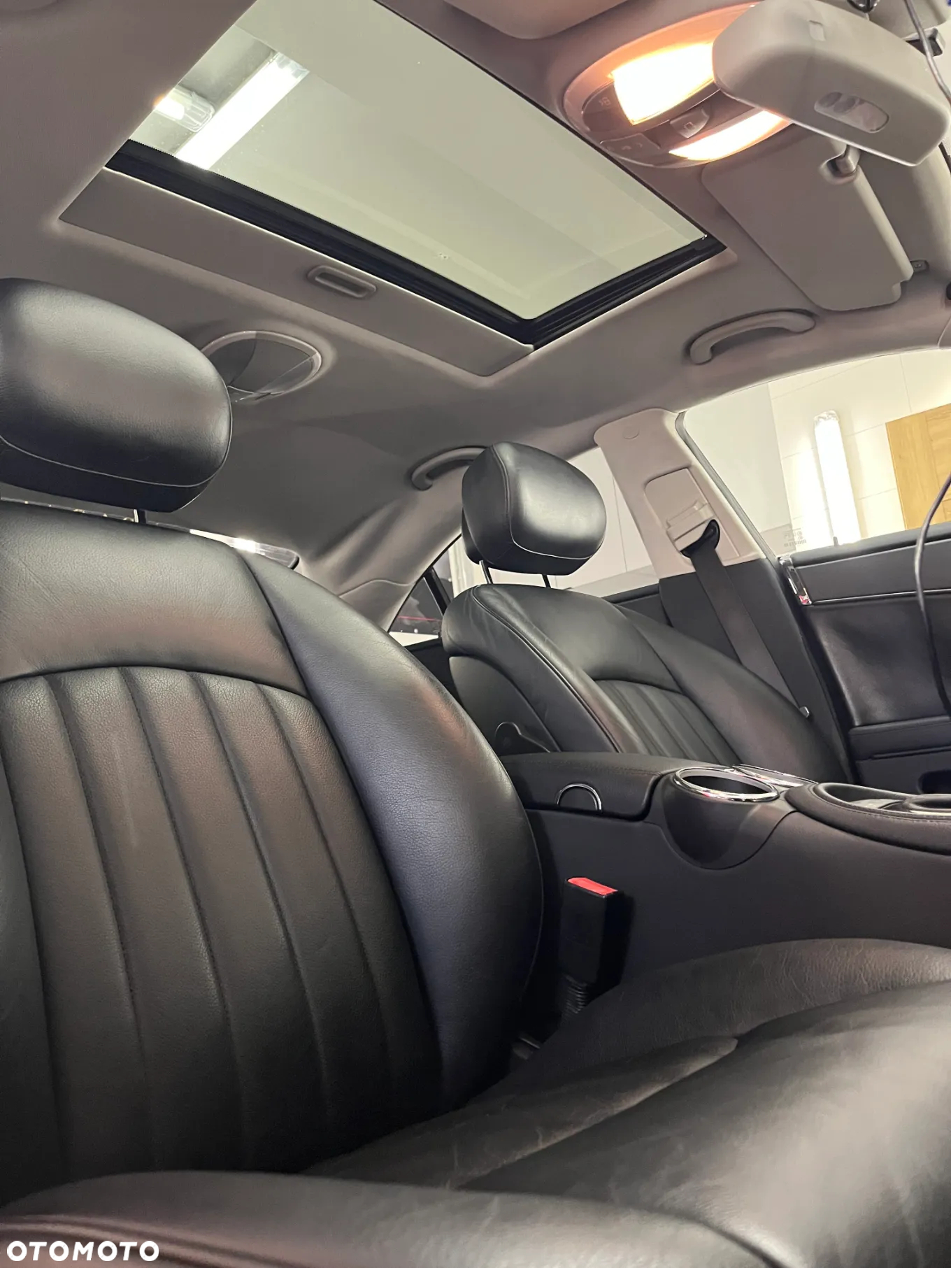 Mercedes-Benz CLS 500 7G-TRONIC - 25