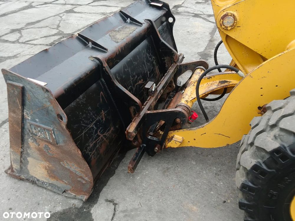 Caterpillar 907H - 4