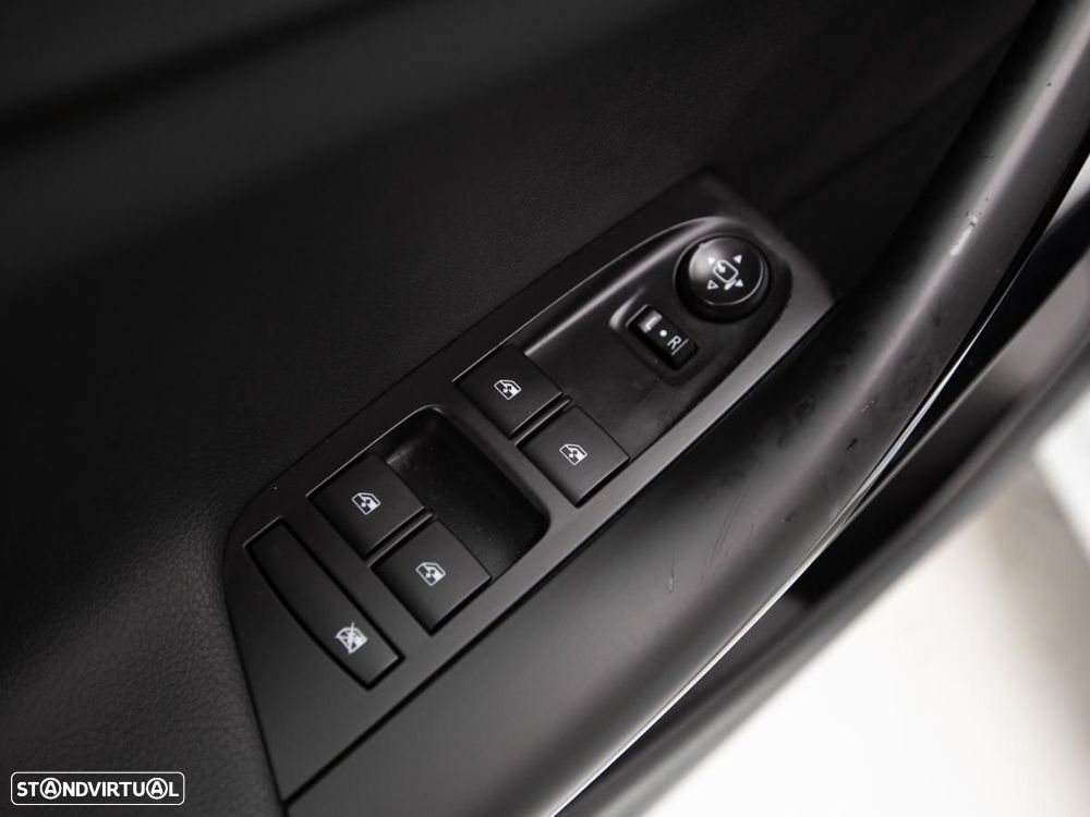 Opel Astra Sports Tourer - 13