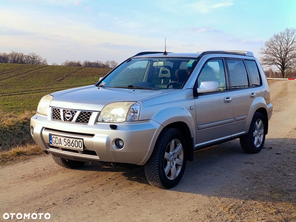 Nissan X-Trail 2.5 Sport - 2