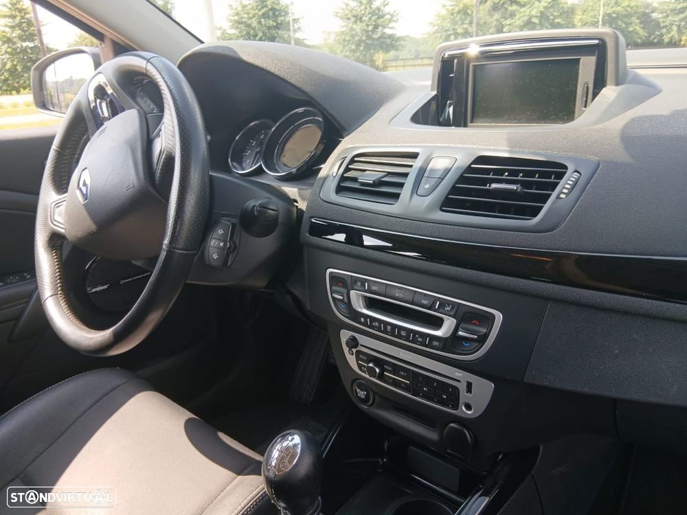 Renault Mégane Sport Tourer ENERGY dCi 130 Start & Stopp Bose Edition - 13