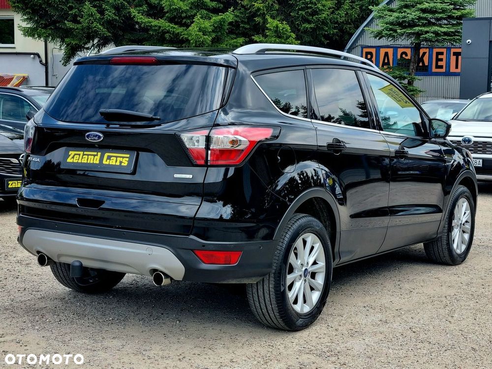 Ford Kuga 1.5 EcoBoost 2x4 Titanium - 5