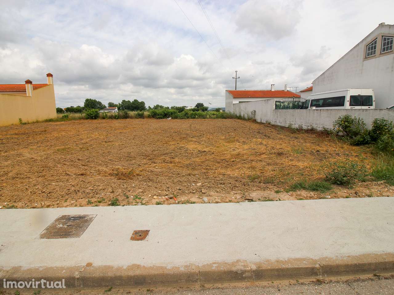 Terreno urbano para construção de moradia - Grande imagem: 3/5