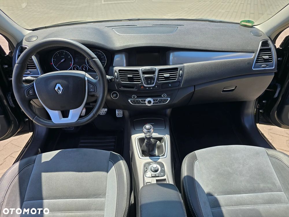 Renault Laguna 2.0 dCi Initiale ESM - 23