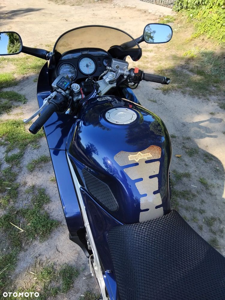 Honda VFR - 9