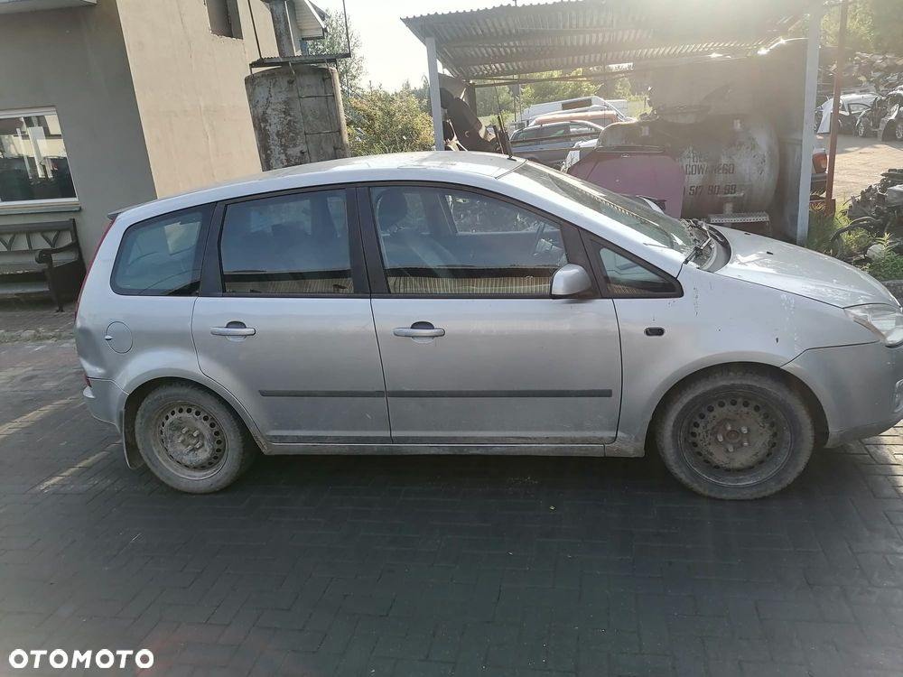 Ford Focus C-Max mk.1 (03-07r.) 2.0 TDCI 136KM. Silnik  C20DD0X Skrzynia CMMT6 lakier D2 – Machine Silver (metalic).Cały na części.GWARANCJA !!! Przód Tył Zestaw Komplet Drzwi Klapa Zderzak Błotnik Maska Grill Atrapa Szyba Pas Lampa Lusterko Boczki Fotel Kanapa Kokpit Deska Rozdzielcza Przełącznik Włącznik Sterownik Przewody Wiązka Instalacja Moduł Komputer Czujnik Listwa Pompa Alternator Wtryski Głowica Rozrusznik Kompresor Sprzęgło Dwumas Silnik Skrzynia ABS Klimatyzacji Paliwa Wspomagania Kolektor Turbina Przepustnica Zawór Chłodnica Koło Hak Belka Sanki Zawieszenie Mcpherson Półoś Amortyzator Wydech Tłumik Zacisk Most - 2