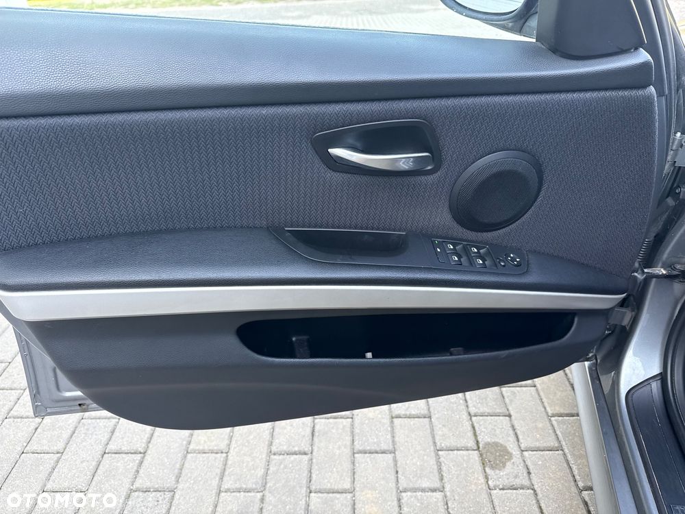 BMW Seria 3 - 23