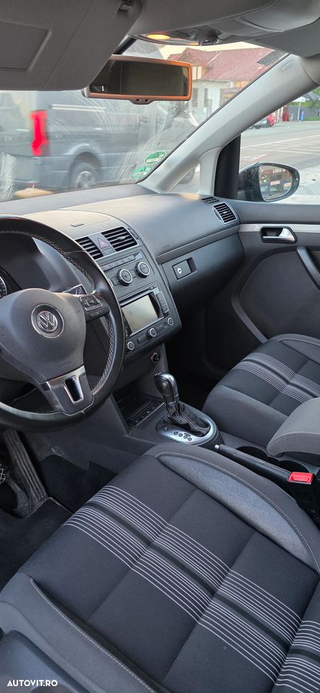 Volkswagen Touran 2.0 TDI DPF DSG MATCH - 22