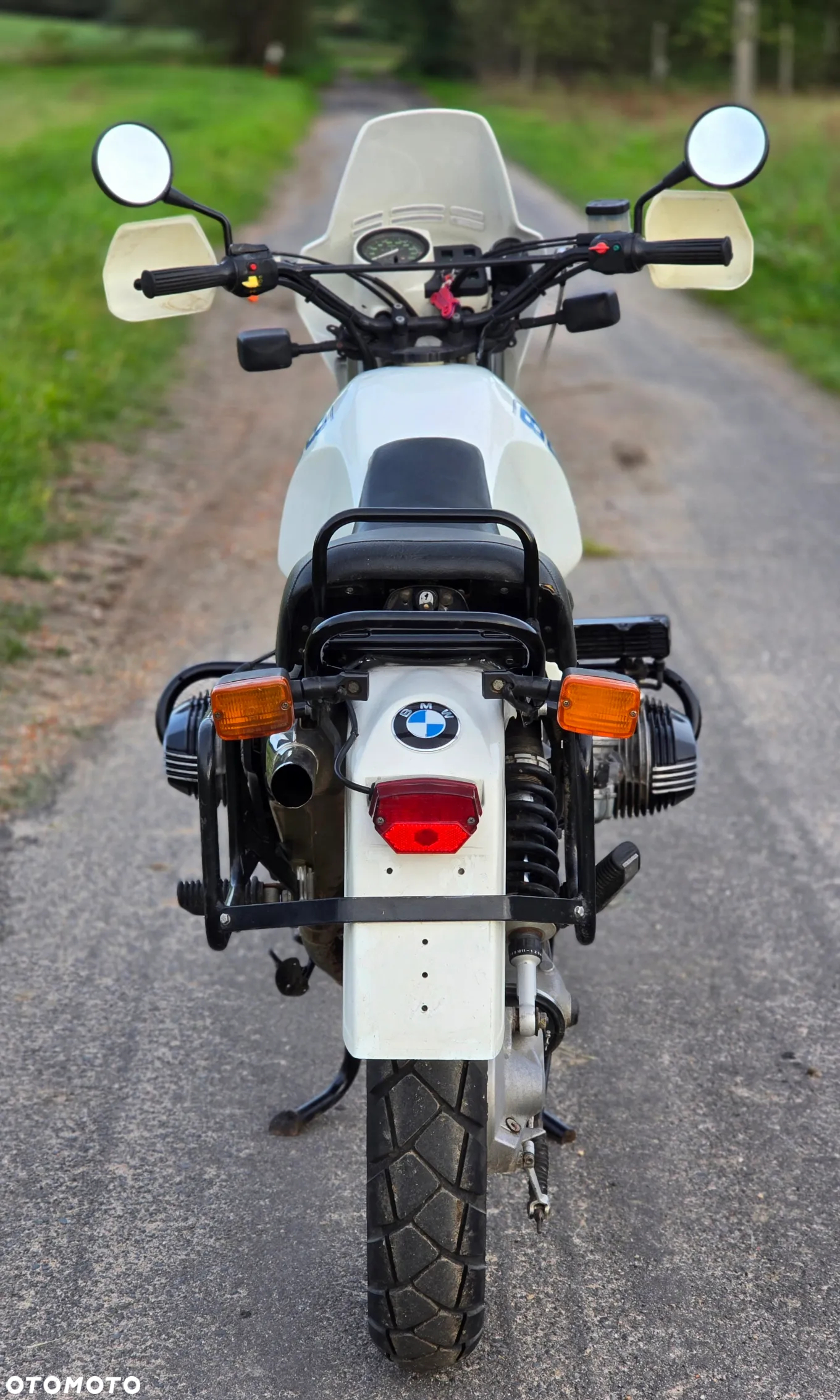 BMW R - 8