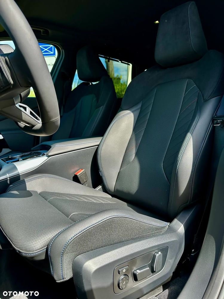 BMW X3 xDrive20 mHEV - 10