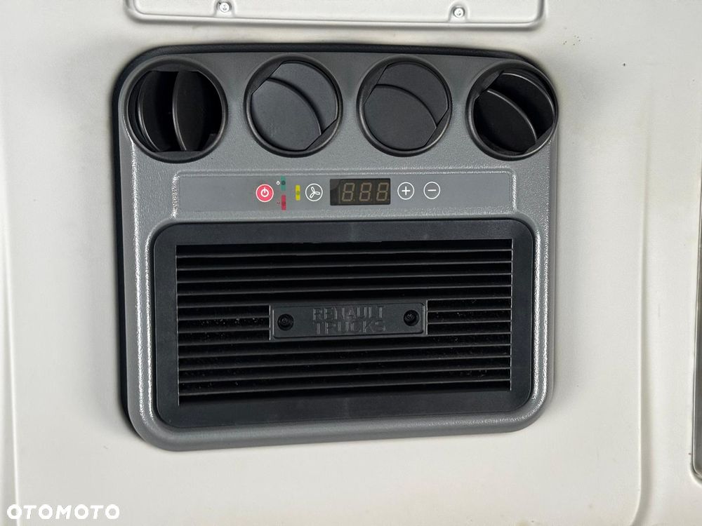 Renault T460 Sleeper Cab - 10