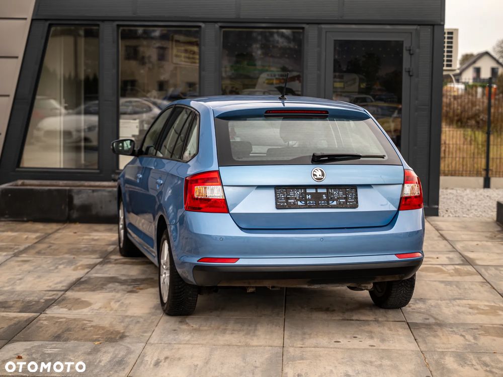 Skoda RAPID - 25