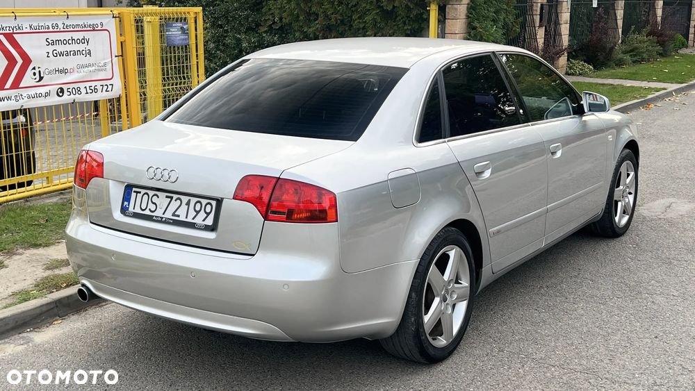 Audi A4 Limousine - 18