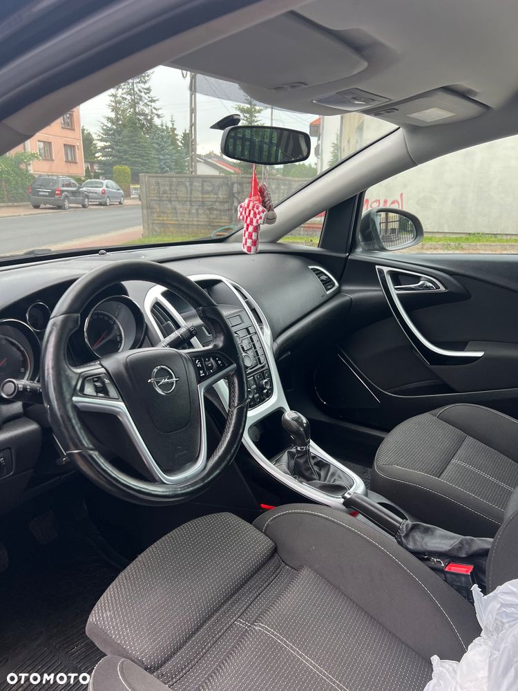 Opel Astra 1.4 Turbo - 8