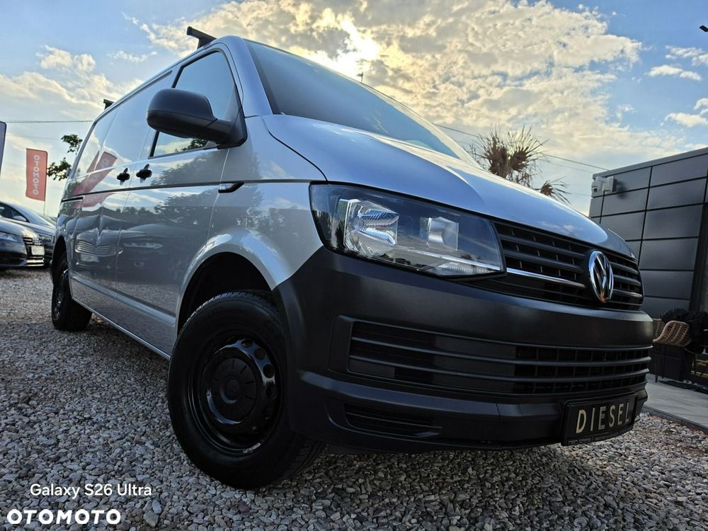 Volkswagen Transporter - 8