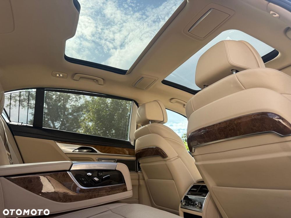 BMW Seria 7 740Li - 13