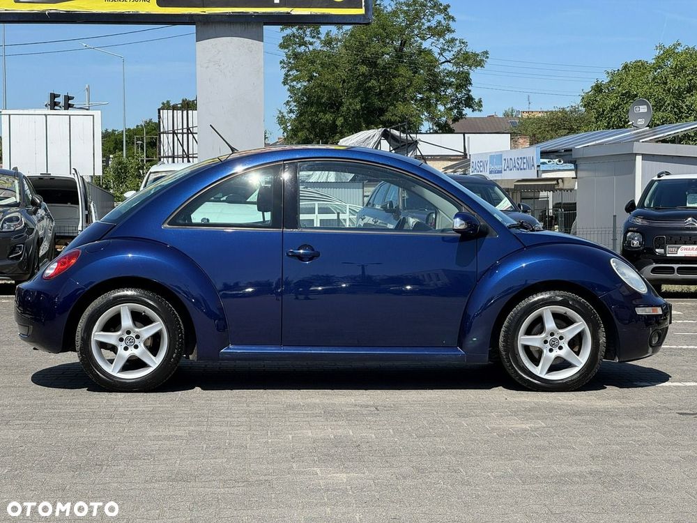 Volkswagen New Beetle 1.6 - 11